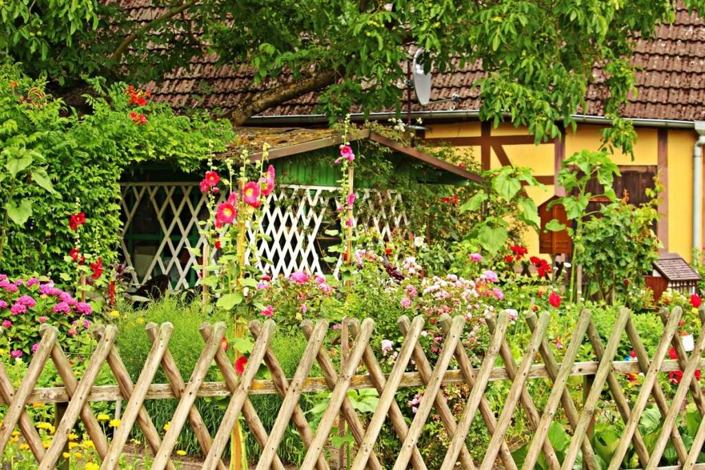 Your guide to the installation of a new garden fence