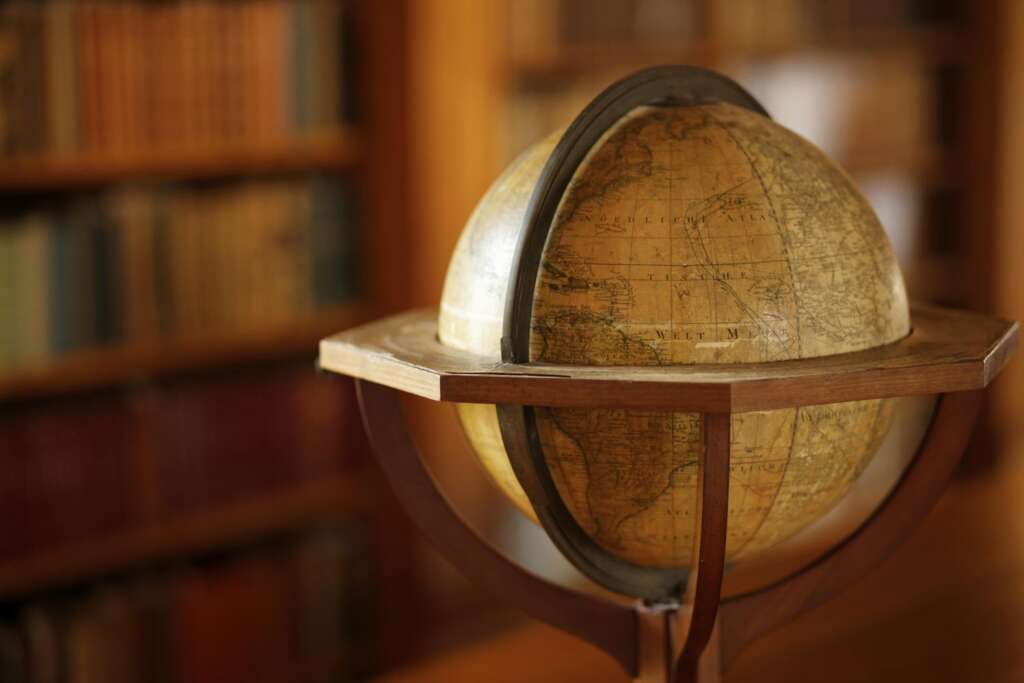 Vintage Globe: How Do You Buy One?