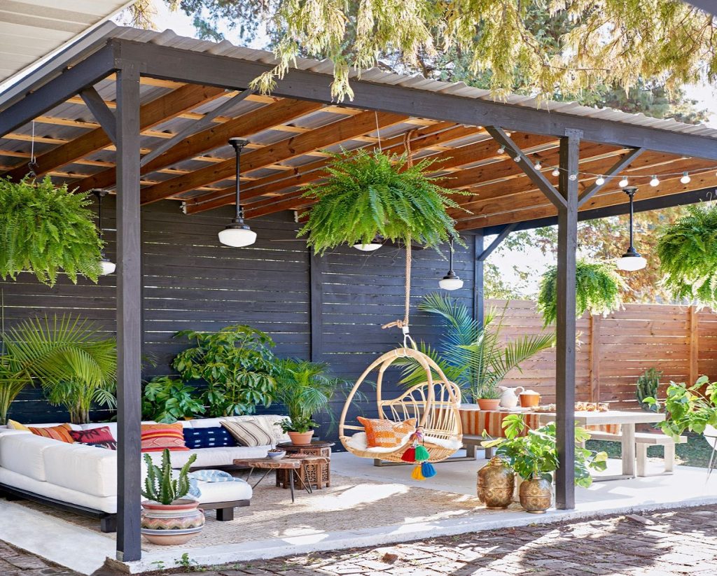 6 Patio Decorating Ideas to Refresh Your Outdoor Space in the Summer